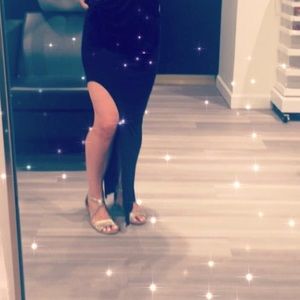 High slit black long skirt